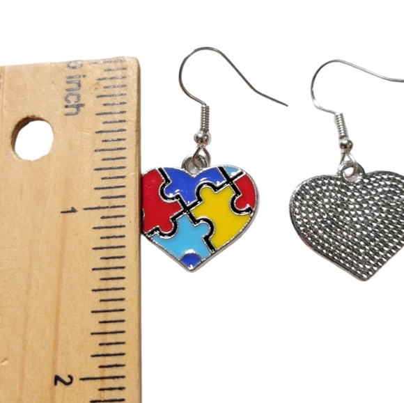 Heart shaped autism awareness earrings. - Picture 2 of 2